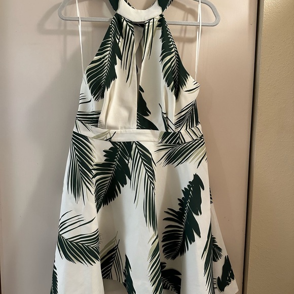 C/MEO Collective Witness Fit & Flare Palm Leaf Print Halter Cut Out Dress Sz L - Picture 4 of 7
